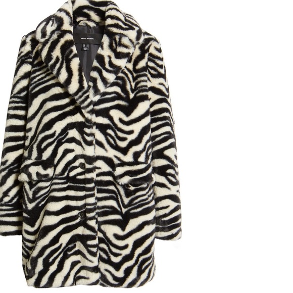 Brand: VERO MODA
Rome Stripe Faux Fur Jacket
Size: Small
Color: Black & White - Picture 4 of 4